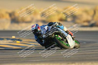 media/Nov-17-2024-CVMA (Sun) [[1fec520723]]/Race 18-Supersport Middleweight/